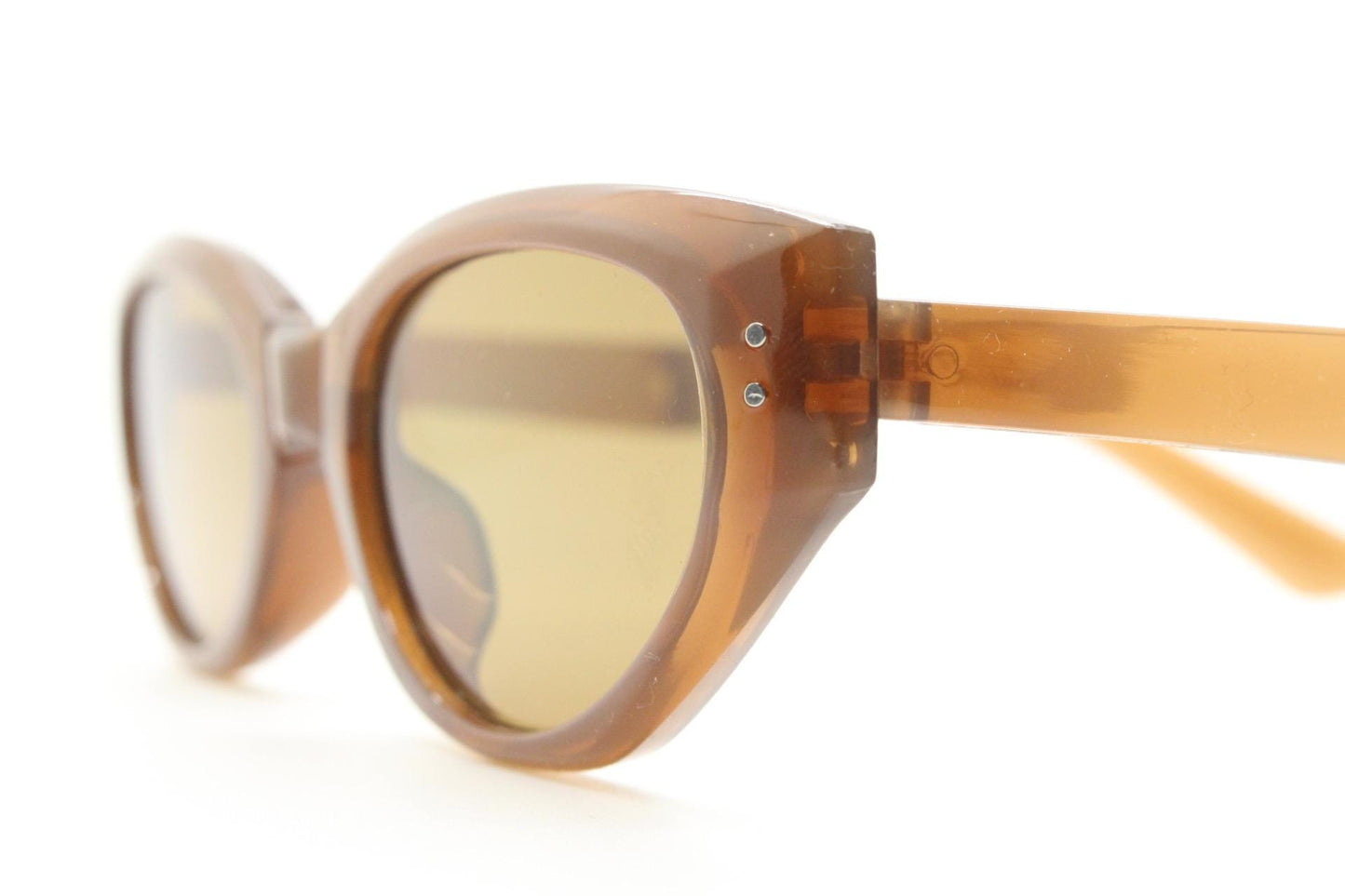 Vintage foldable cat eye sunglasses. Transparent brown folding compact cateye frame. Neat and clever folder design. Y2K NOS