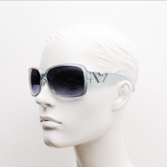 Y2K vintage square shield sunglasses. Definitive 2000s ghetto fab sky blue wrap around with curved navy lenses. Womens visor
