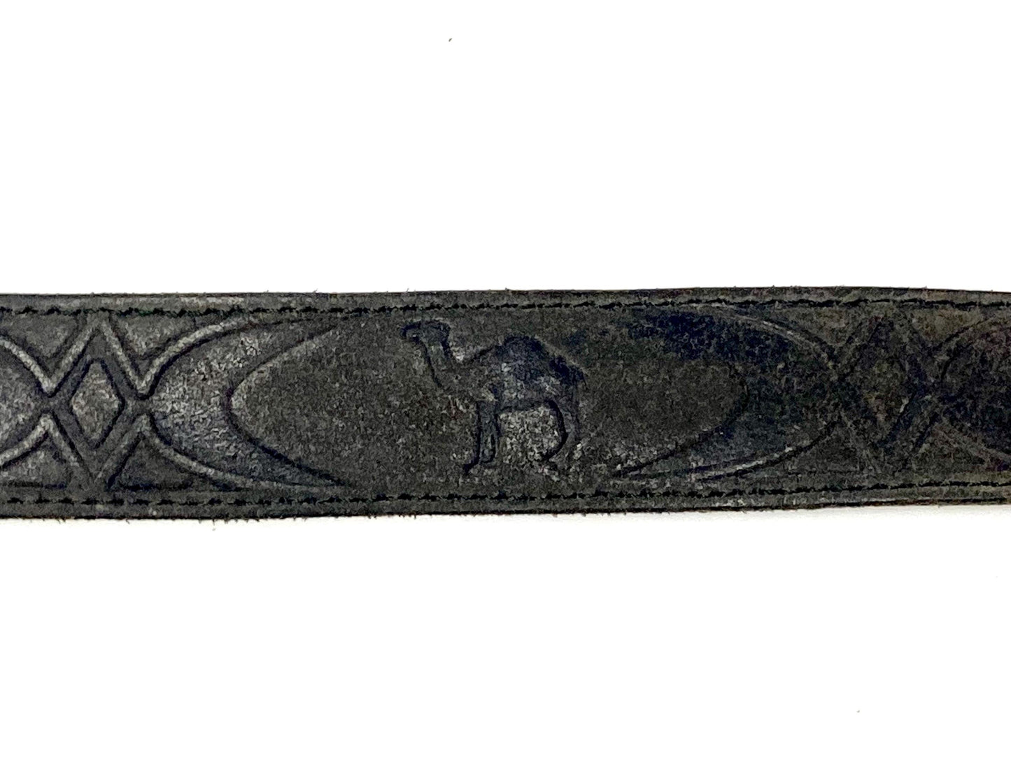 70s vintage black thick genuine leather belt with silver buckle by Camel. Subtle embossed patterns and big logo. For jeans and trousers