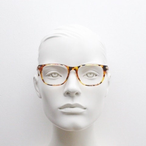 Cerruti 1881 rectangular eye glasses. Vibrant honey tortoise gloss acetate optical frame. Mens 90s vintage prescription. RX spectacles