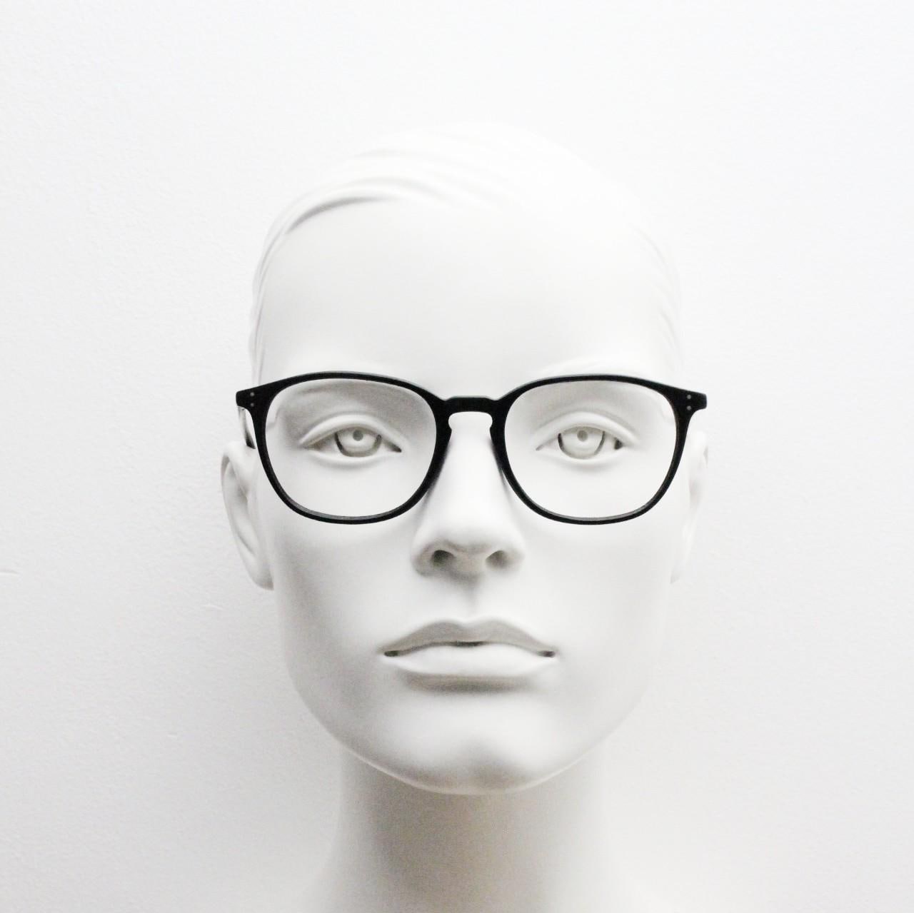 London Retro rectangular eye glasses. Plain black gloss acetate optical frames with keyhole bridge. Prescription eyeglasses. RX spectacles