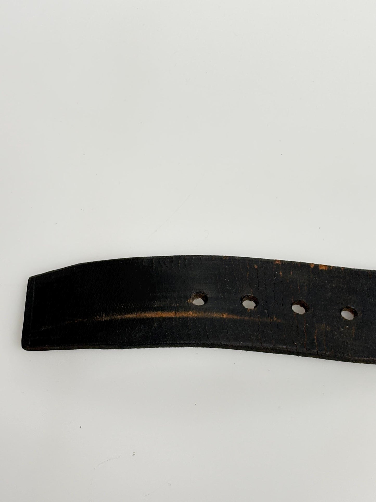 50s vintage black thick genuine leather army belt with solid metal buckle. Seamless single piece cowhide. For jeans trousers. Military NOS