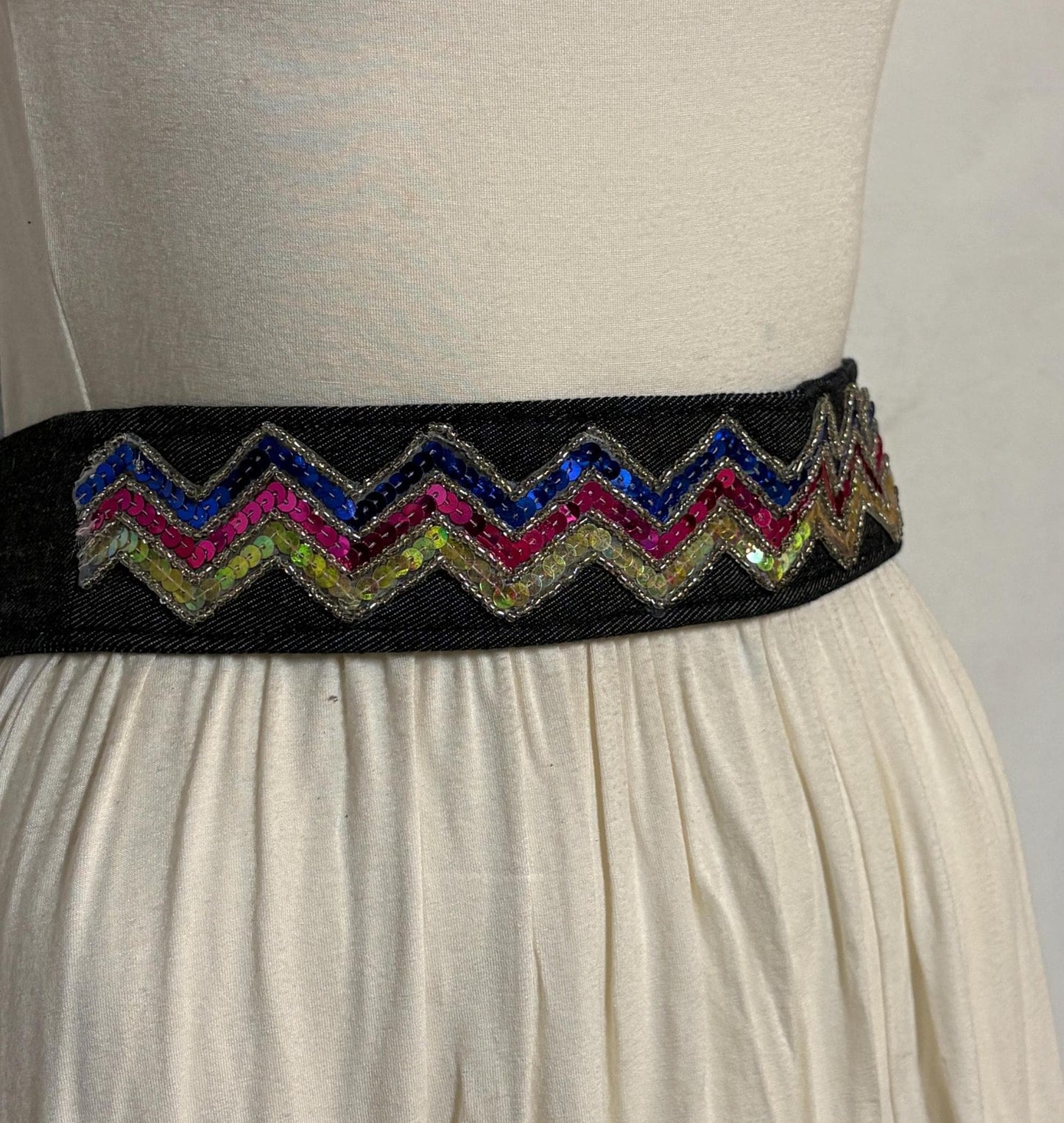 Y2K vintage womens dress belt in dark blue denim with rainbow sequins zig zag applique in neat proportions. Vegan. 2000s Unused NOS