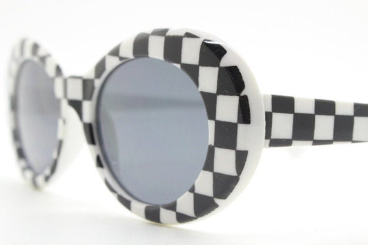 90s vintage round check monochrome sunglasses. 60s op art mod style frame with black lenses. Clout goggles. Oval bug eye NOS. Kurt Cobain