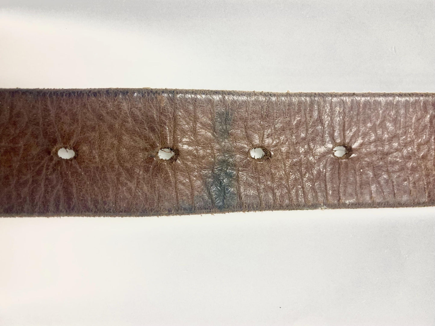 Esprit 90s vintage thick brown genuine leather belt for jeans with brass buckle. Original full grain textured cowhide finish