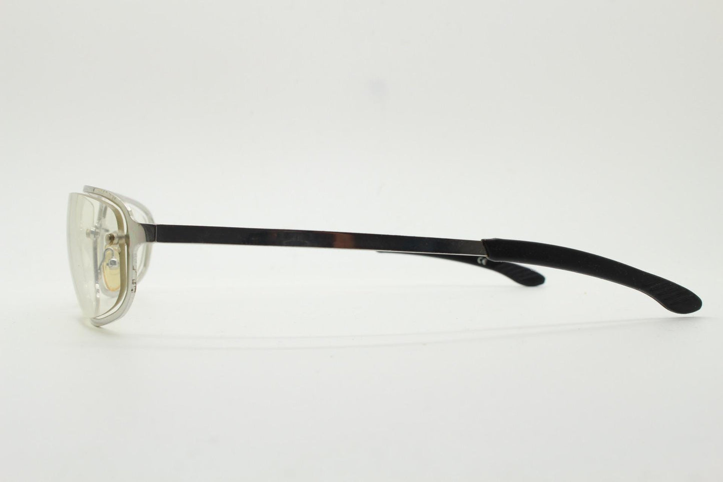 Y2K vintage rectangular aviator sunglasses. Aerodynamic racing style chrome frame  with slight mirror glazed clear lens. 2000's bug eye