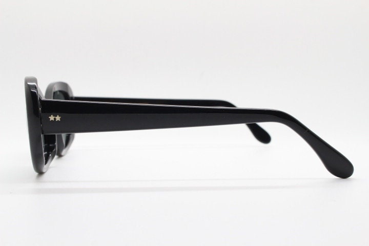 Cutler and Gross London vintage oval cateye sunglasses. Womens chunky plain black gloss acetate cat eye. NOS Y2K