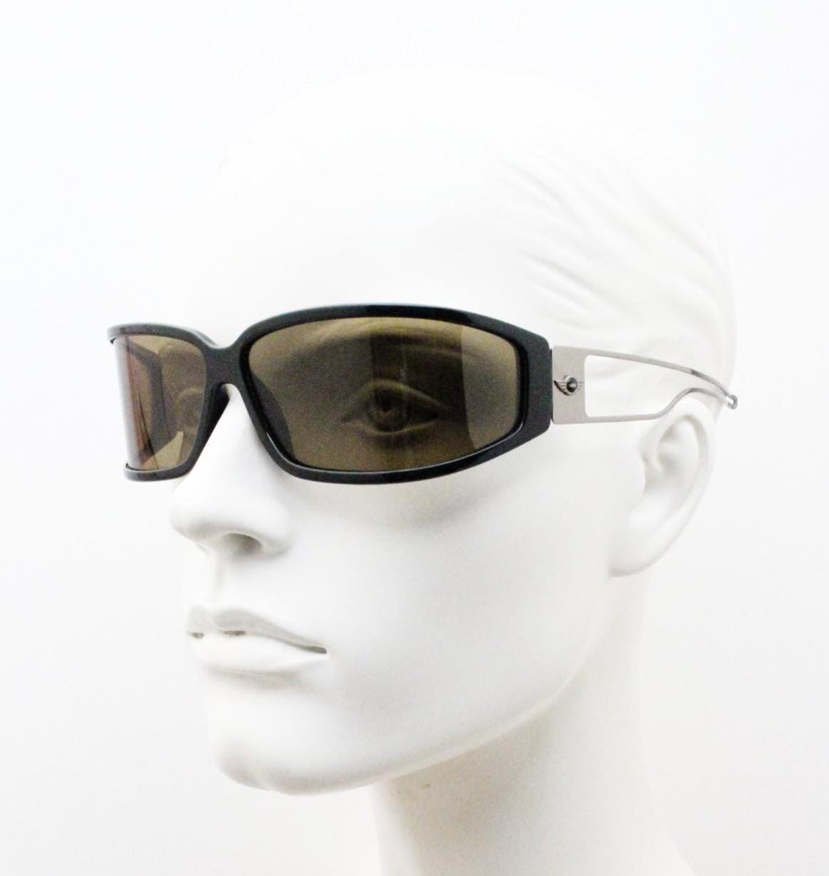 Mini Cooper Y2K vintage shield sunglasses.  Dynamic curved lens wraparound brown 60s style  frame with slim metal arms. Polarised. BNWT. NOS