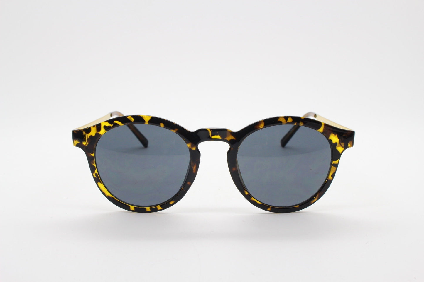 90s vintage round glasses. Tortoise 40s style frame with contrasting gold arms