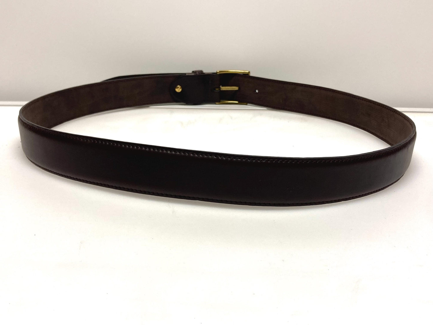 90s vintage dark brown genuine leather belt made in Italy by Joseph Di Pino. Thick cowhide with smooth finish for trousers/jeans. Mens NOS