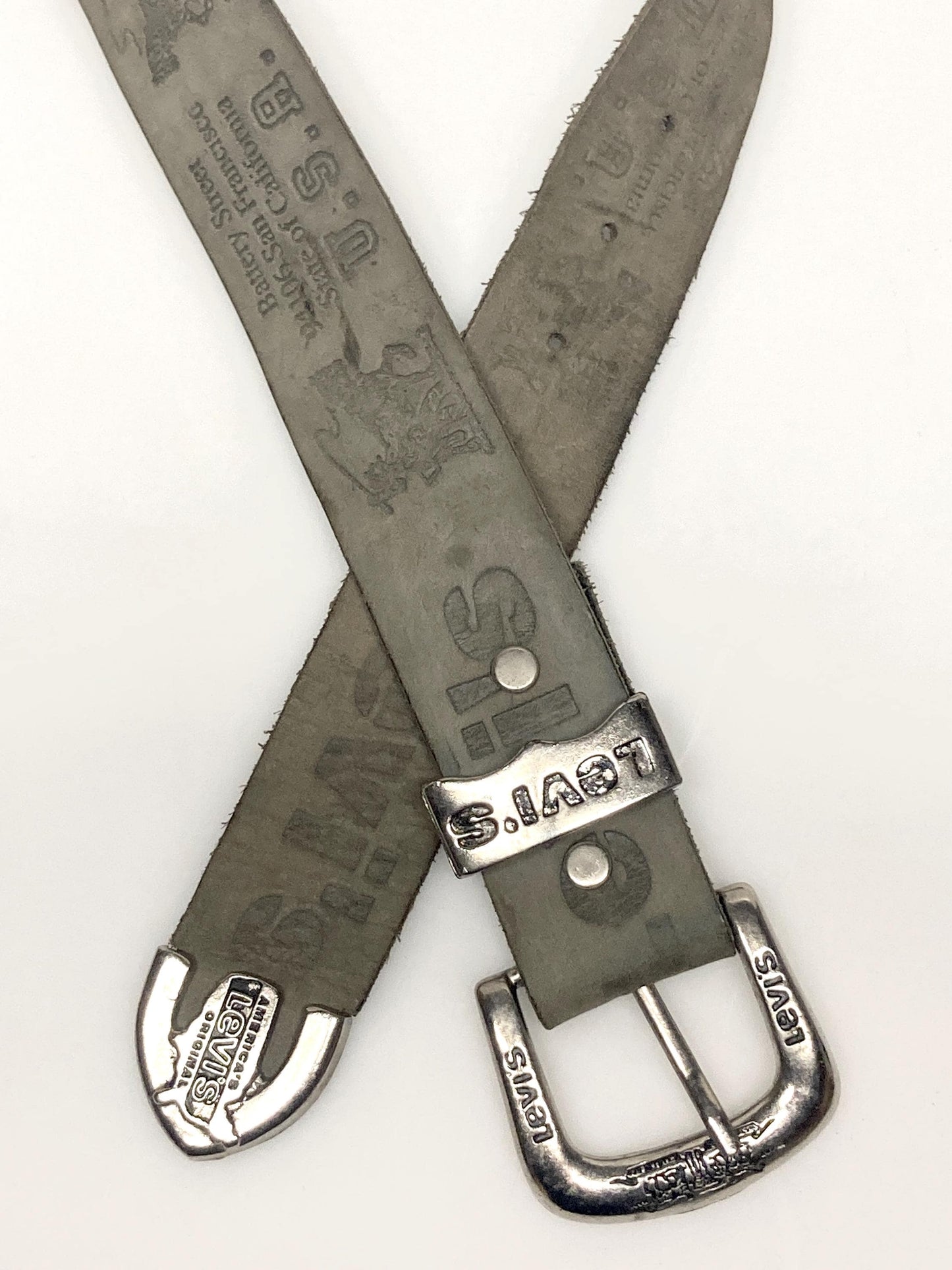 Levi's 80s vintage thick grey genuine leather belt for jeans with detailed buckle and numerous traditional cute logo's stamped all along
