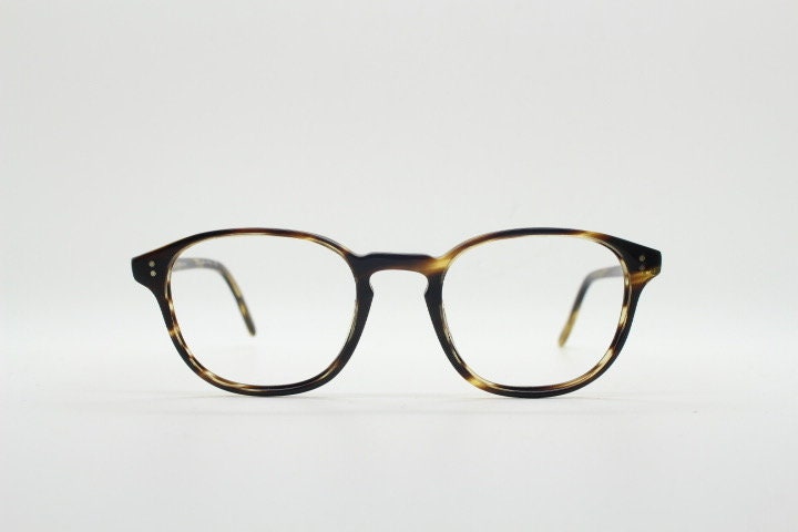 Oliver peoples keyhole bridge eye glasses hand made in Italy. Tortoise 40s design acetate optical frame. Prescription eyeglasses. Spectacles