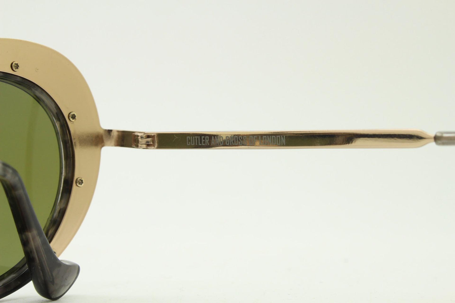 Cutler and Gross London big round cateye sunglasses model 1136. Womens tortoise acetate cat eye, gold frame, blue mirror lens. Y2K. Vintage