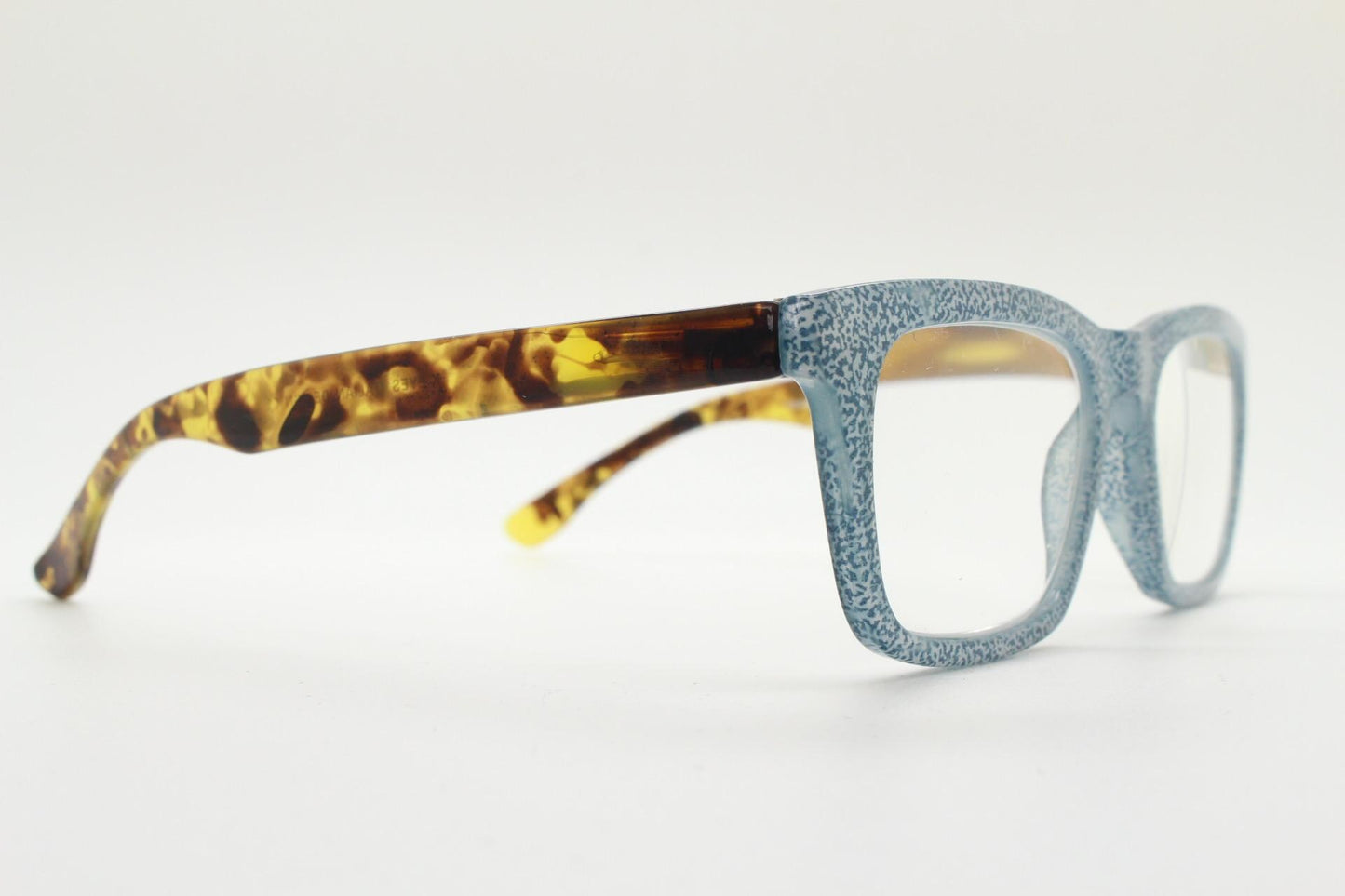 Rectangular Y2K horn rim eye glasses. Contrasting tortoise arms and speckled blue denim look optical frames. Prescription vintage spectacles