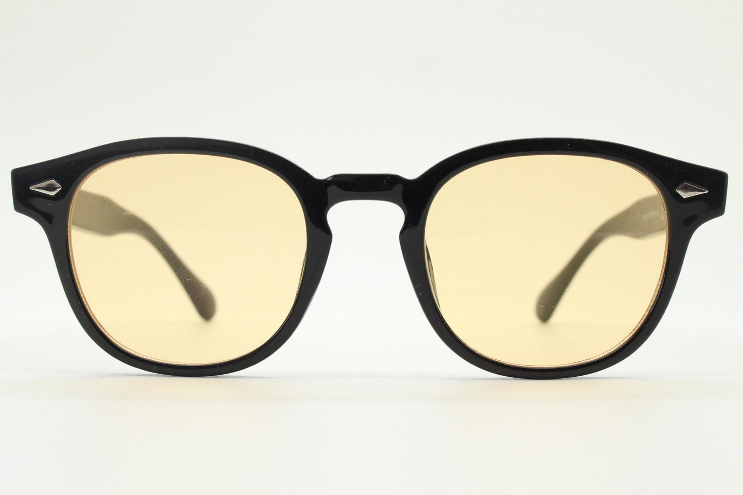 Vintage modified wayfarer design glasses. Black gloss 40s, 50s shape frame with keyhole bridge and extra light tone lenses. BNWT