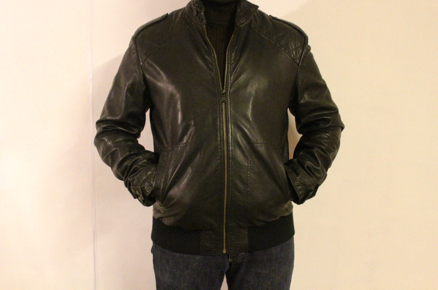 Vintage black genuine leather jacket. Mens round collar zipper bomber with quilted shoulders