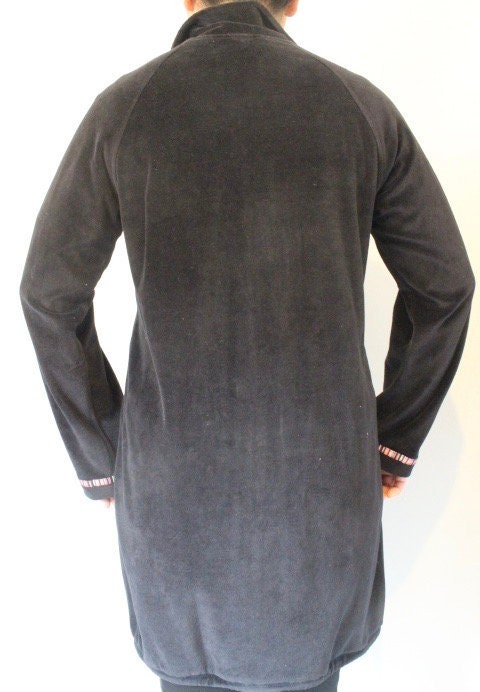 Vintage 80s Fila velour casual coat. Womens all black velvet double zipper long sleeve top. Original sport fashion grail