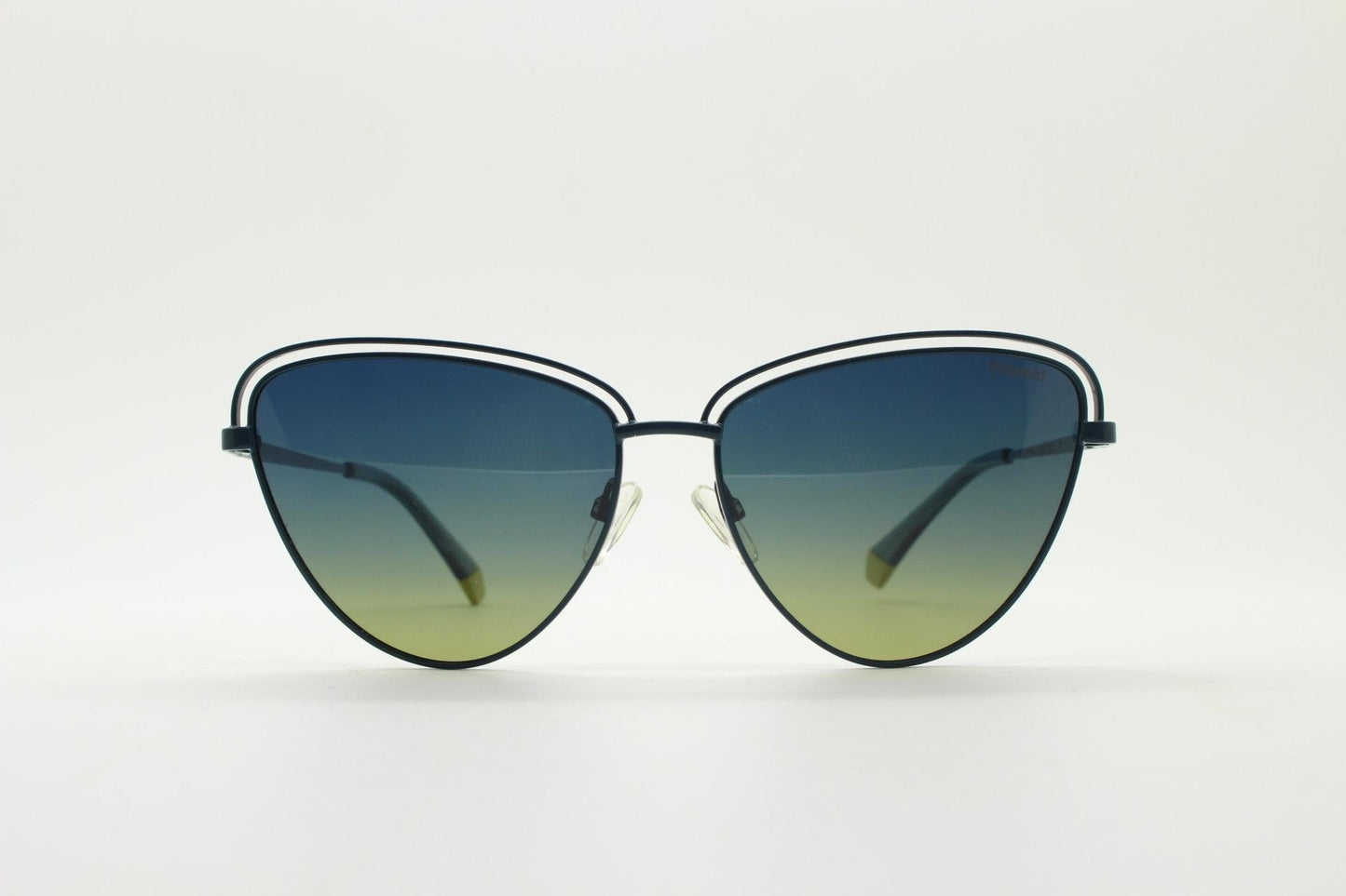 Polaroid vintage rounded cat eye sunglasses. Metal double brow frame with sensational blue to yellow graduating lenses. Unused NOS