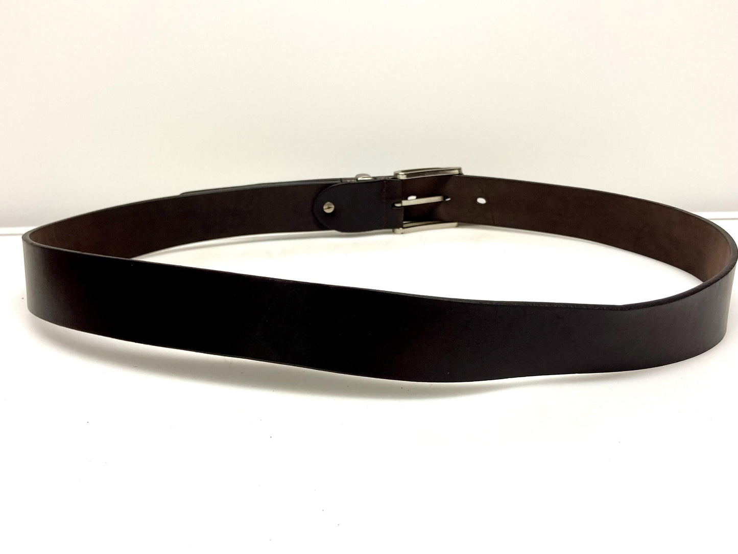 90s vintage dark brown genuine leather belt made in Italy by Joseph Di Pino. Thick cowhide with smooth finish for trousers/jeans. NOS. Mens