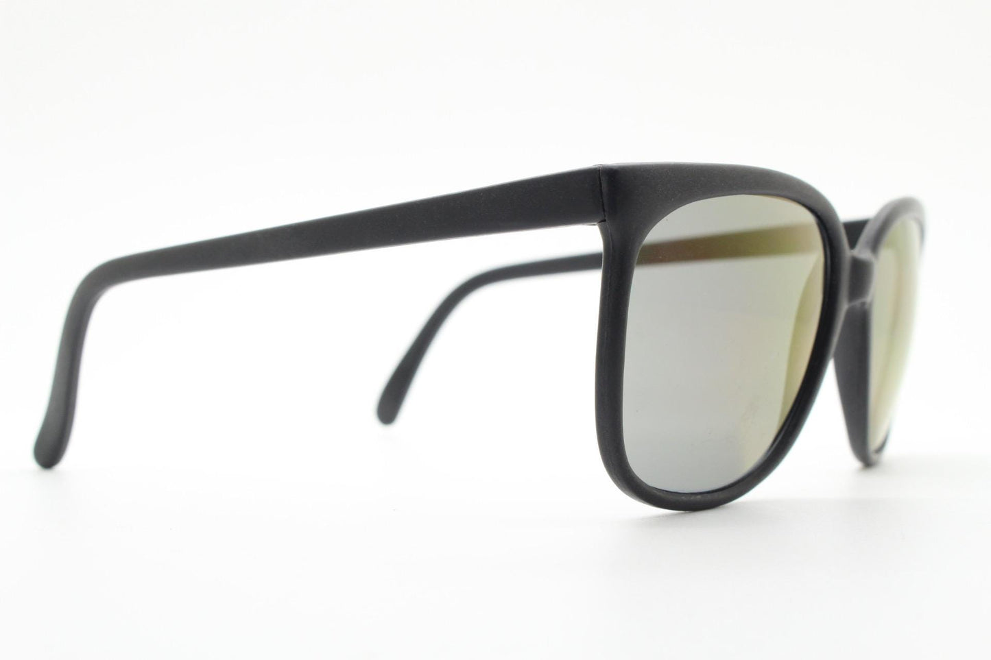 80s vintage flexible square sunglasses. Plain matt black frame with slight gold mirror glaze lens tone. Unused NOS. Rave