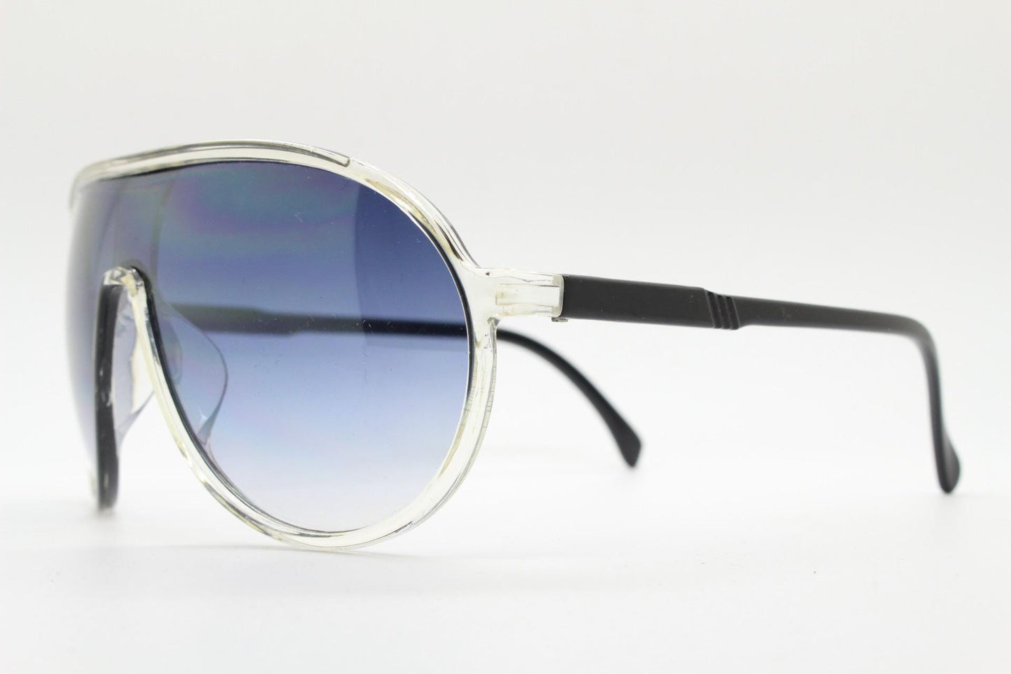 Y2K vintage visor aviator sunglasses. 2000's transparent and black frame with graduating mono lens mini mask shield design. BNWT. 00's NOS