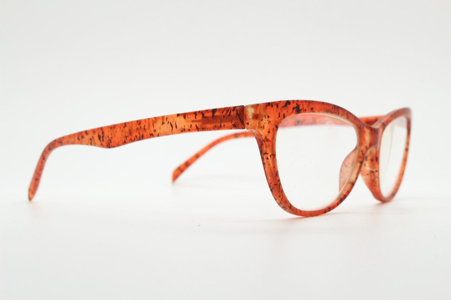 Y2K Vintage cat eye glasses. Transparent frosted cateye optical frames in speckled orange tiger pattern. Prescription. RX Spectacles