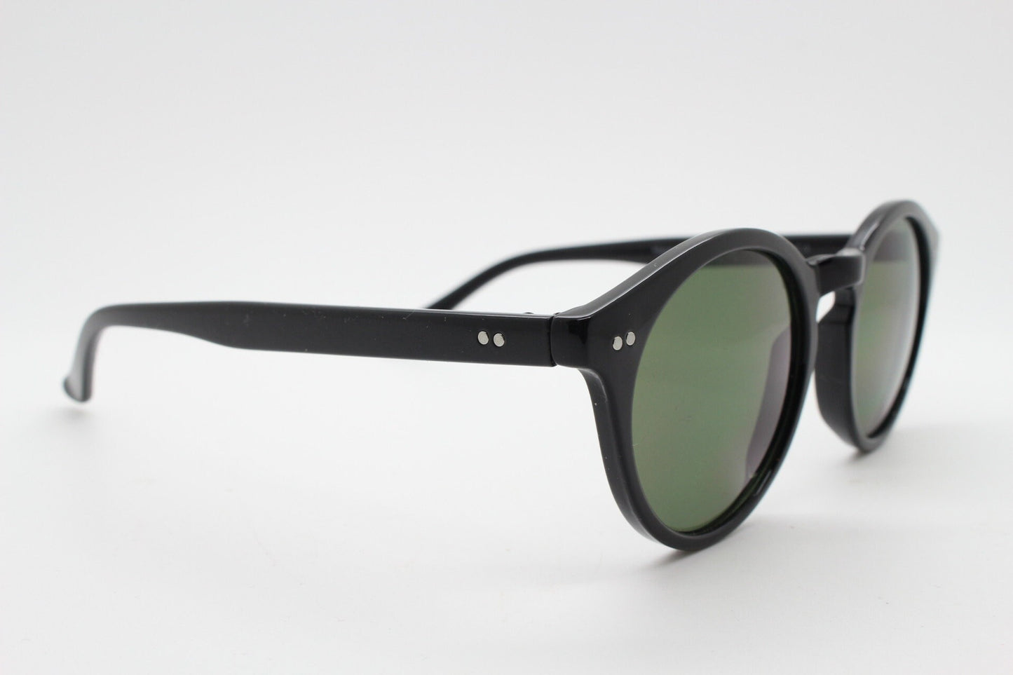 90s vintage small round sunglasses. 30s, 20s horn rim design black gloss frame with contrasting green lenses. BNWT. NOS