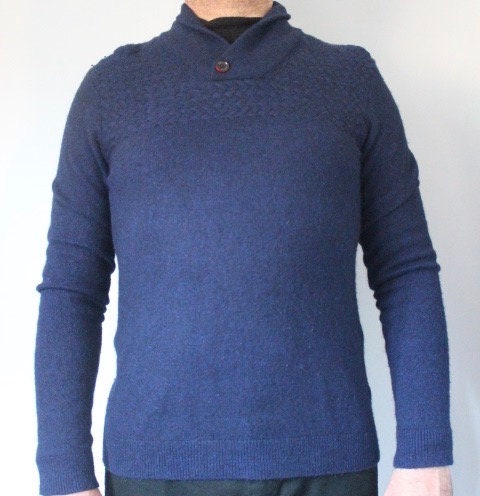 Ted Baker knit shawl collar jumper with cross weave panel. Mens dark blue fitted golf design pullover in luxury alpaca. Vintage sweater