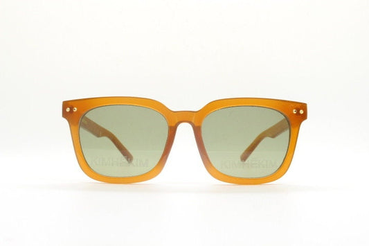 KIMHEKIM oversized wayfarer design sunglasses model J00\2. Transparent amber acetate chunky frame with 2 logo green lenses. BNWOT