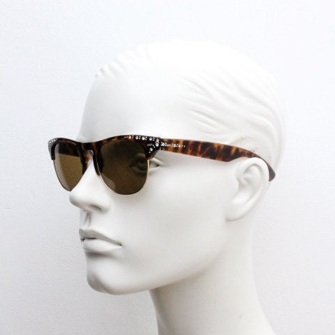 80s vintage browline diamante sunglasses. All time classic design in tortoise gloss with gold half rim and rhinestones. 50s rockabilly