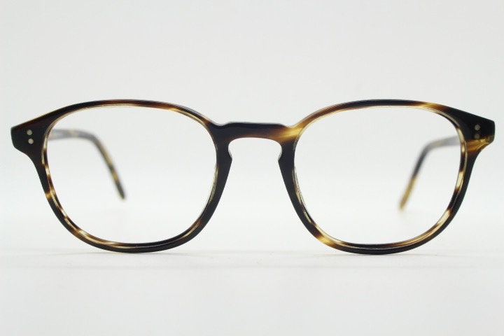 Oliver peoples keyhole bridge eye glasses hand made in Italy. Tortoise 40s design acetate optical frame. Prescription eyeglasses. Spectacles