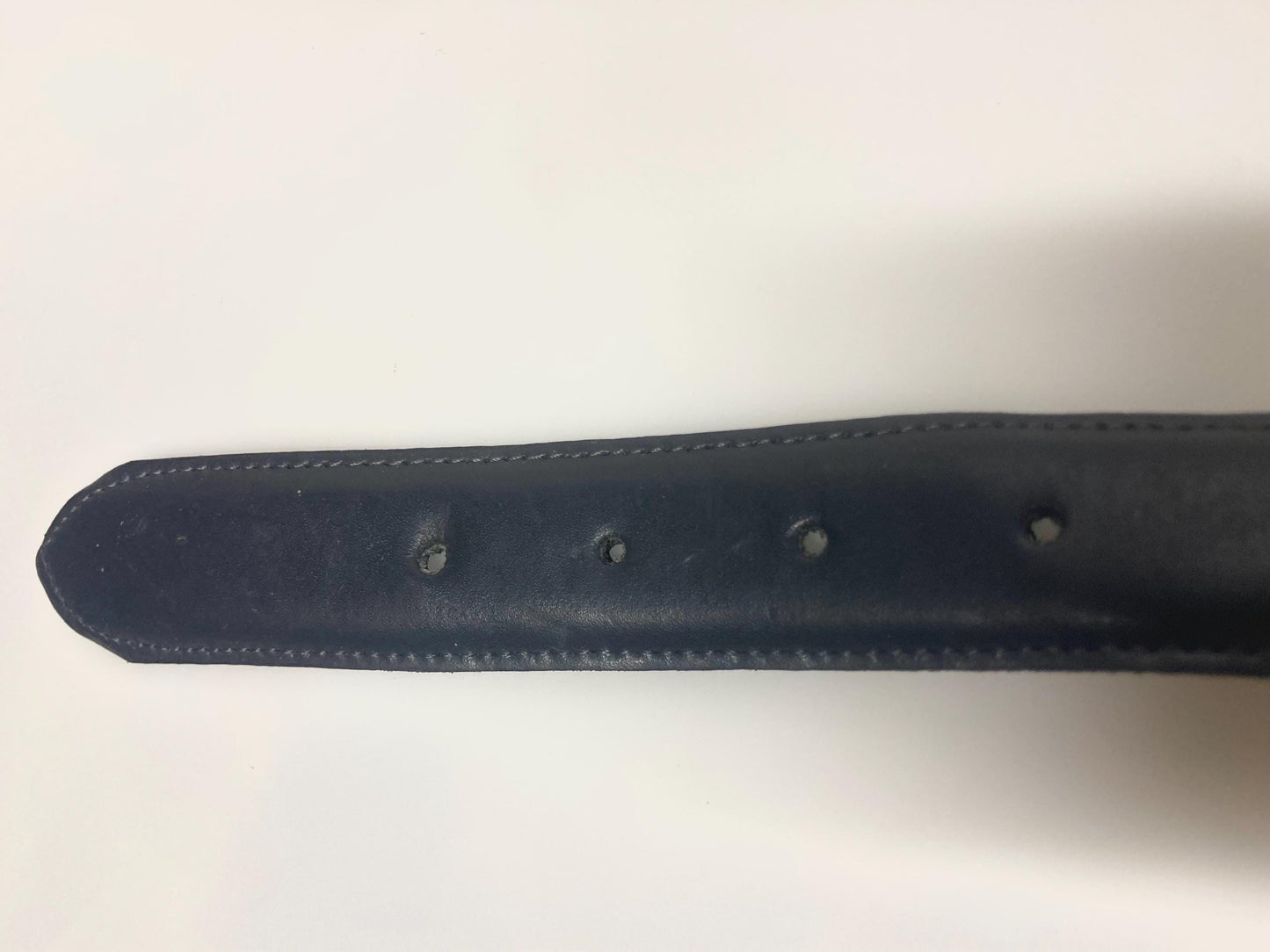 80s vintage smart trouser / jeans belt in grey genuine leather with solid shiny chrome buckle. Made in France. NOS