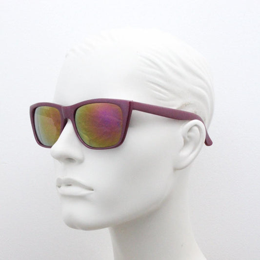80s vintage square cat eye sunglasses. Pointed purple frame with reflective gold mirror lenses. Rockabilly cateye. VGC NOS