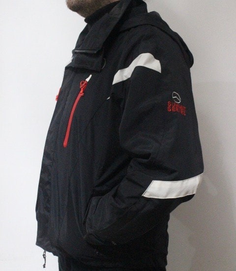 North Face zipper 4 pocket hoody Stavros jacket. Waist length black Hyvent Summit Series with mesh lining. Size S. Clearance item. RRP 350