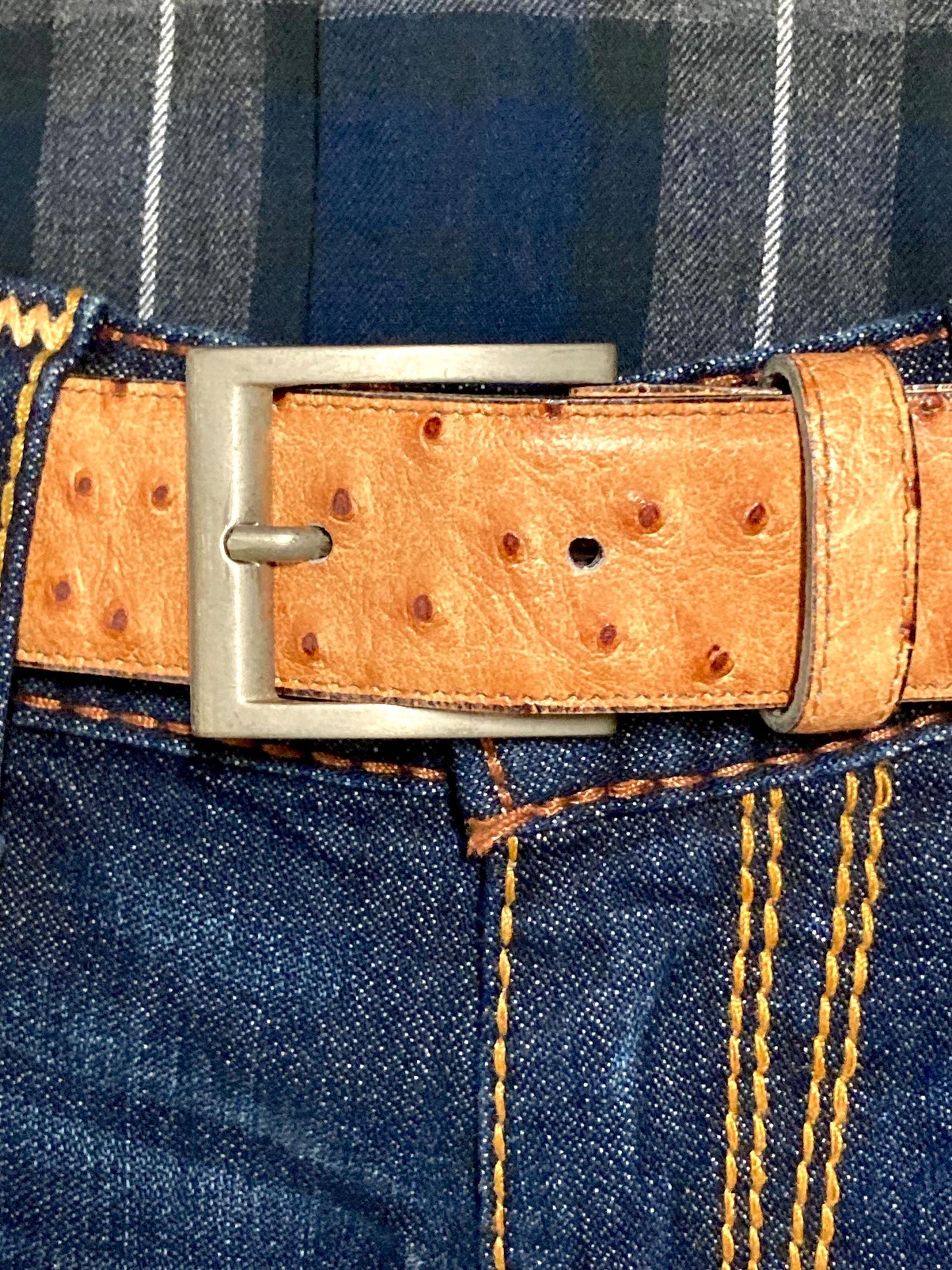 90s vintage fawn / brown genuine leather belt made in Italy by Iguana. Textured finish made to look like Ostrich. BNWT. NOS. Mens XL