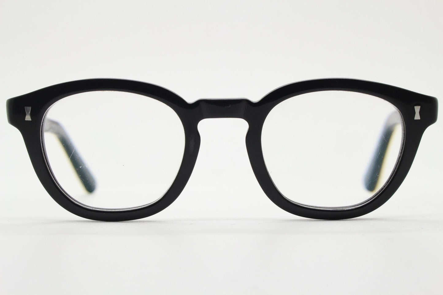 Cubitts vintage round 40s design Moreland eye glasses. Plain black gloss acetate optical frame with keyhole bridge. Prescription RX