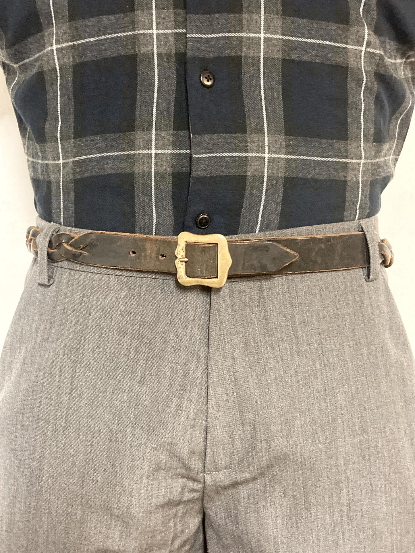 80s vintage thick black genuine leather plaited western 1" belt with changeable brass buckle. For jeans and trousers. Rawhide