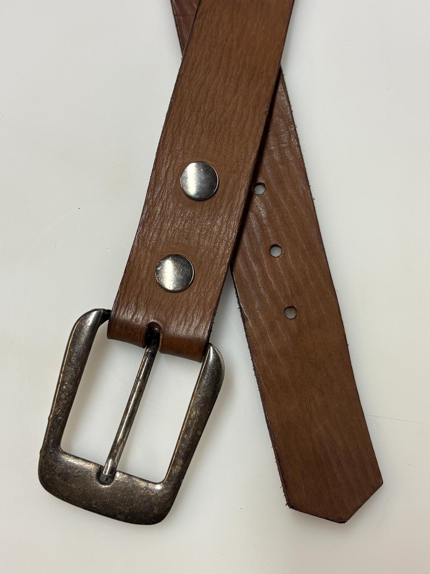 60s vintage thick brown leather belt with large brass changeable buckle. Made from genuine premium textured cowhide for jeans or trousers