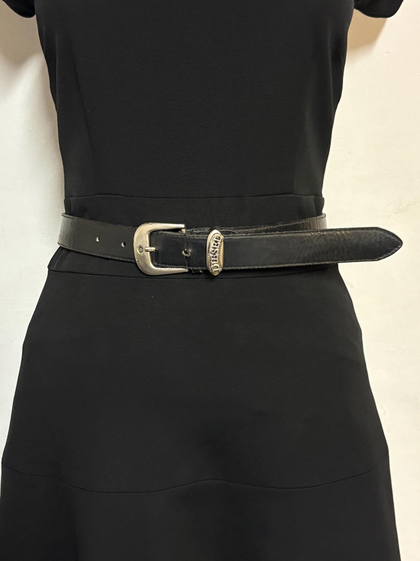 Diesel 90s vintage thick black genuine leather belt for jeans. Superior quality with silver buckle and simple script logo. Textured cowhide