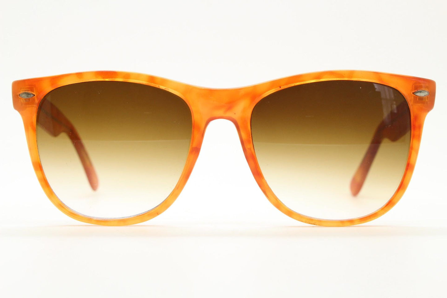 Vintage 80s square horn rim sunglasses. All time classic Wayfarer design in vibrant orange frame and superb graduating lenses