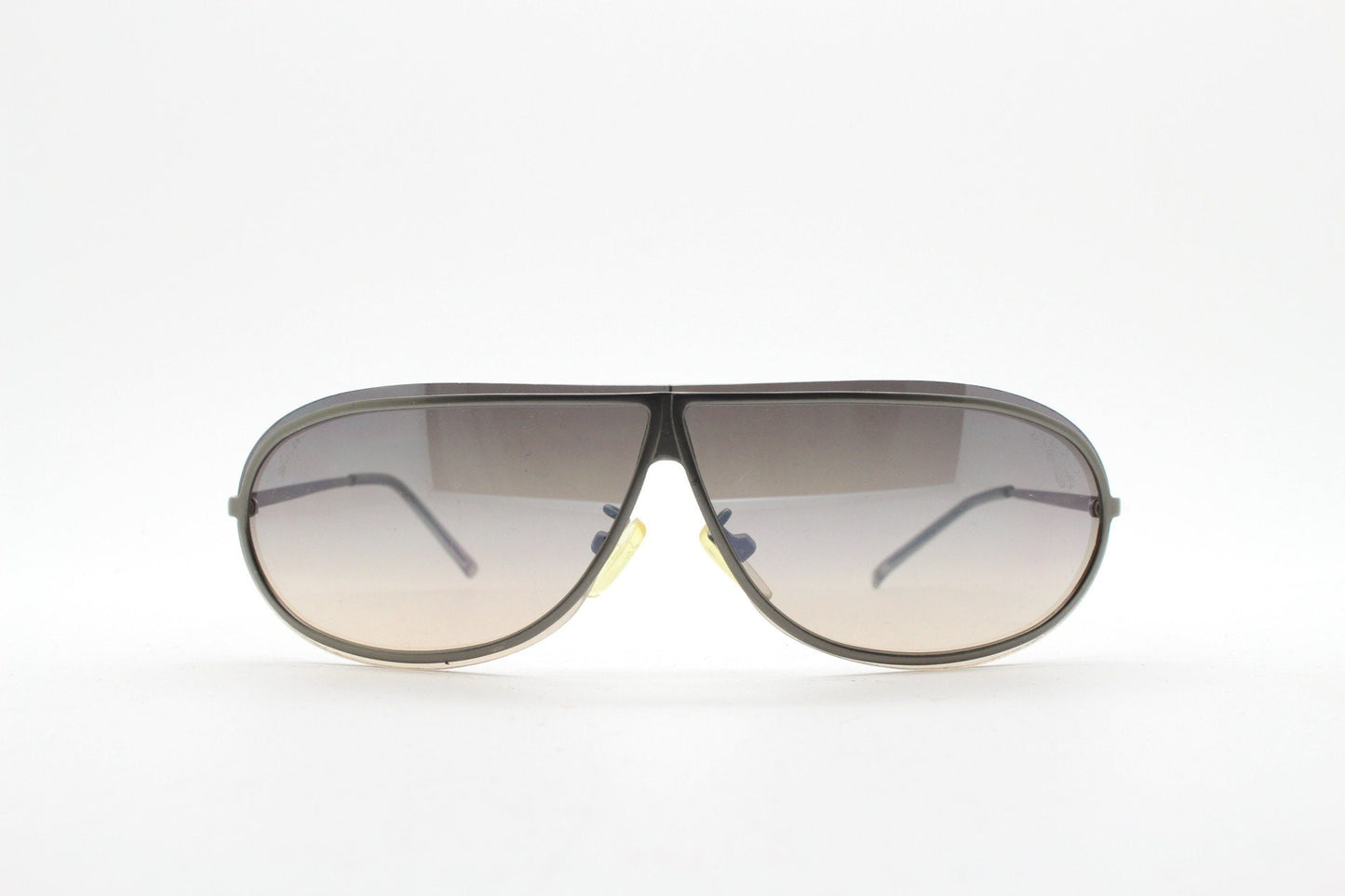 Y2K vintage visor aviator sunglasses. 2000's black low profile wraparound mono lens mini mask shield design with slim gunmetal arms. 00s NOS