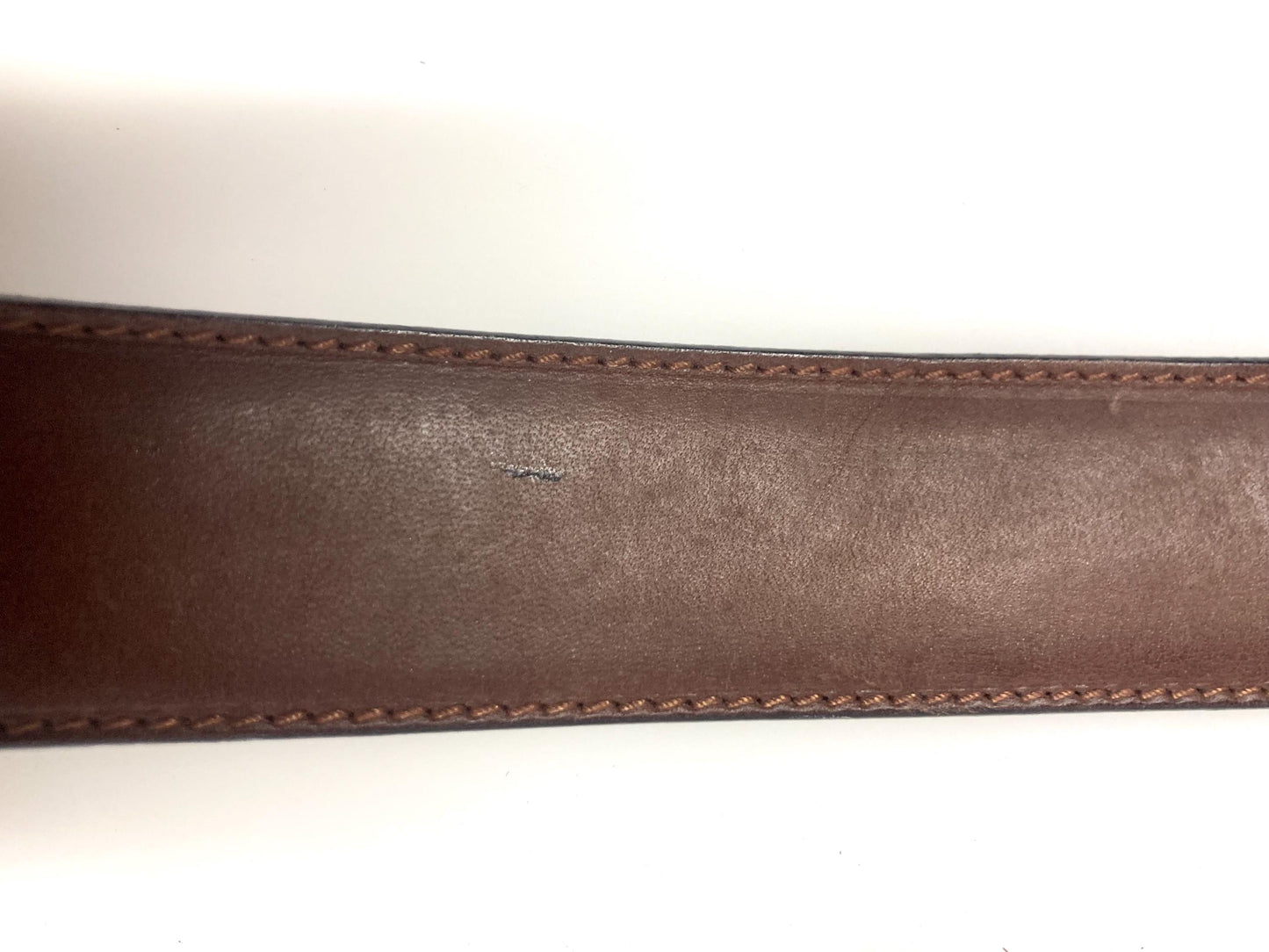 Iceberg 90s vintage belt in matt brown genuine leather with heraldic shield style buckle. For dress or jeans. Made in Italy. BNWT. NOS