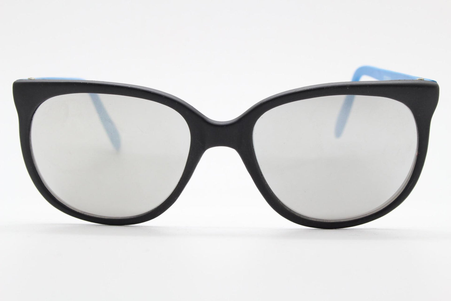80s vintage 2 tone round cat eye sunglasses. Matt black flexible frame with blue arms and mirror lenses. NOS. Ski. Rave