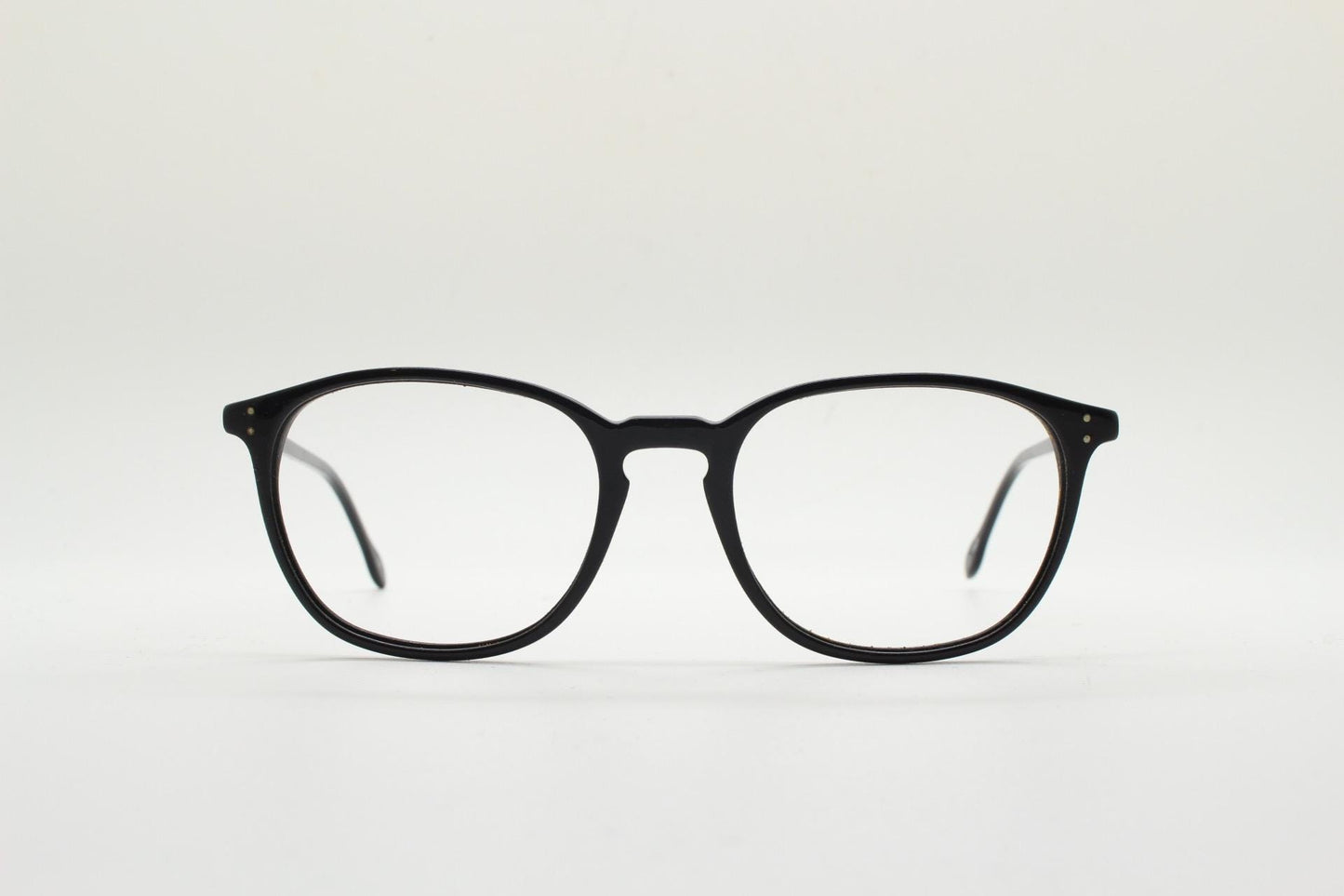 London Retro rectangular eye glasses. Plain black gloss acetate optical frames with keyhole bridge. Prescription eyeglasses. RX spectacles