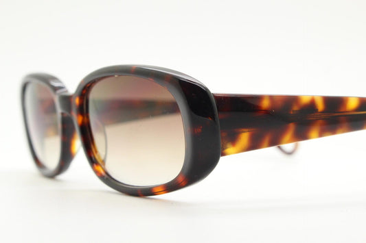KANGOL 90s vintage rectangular sunglasses model 9KL62. Tortoise low profile wrap around frame with brown graduating lenses. 2000s. BNWT NOS