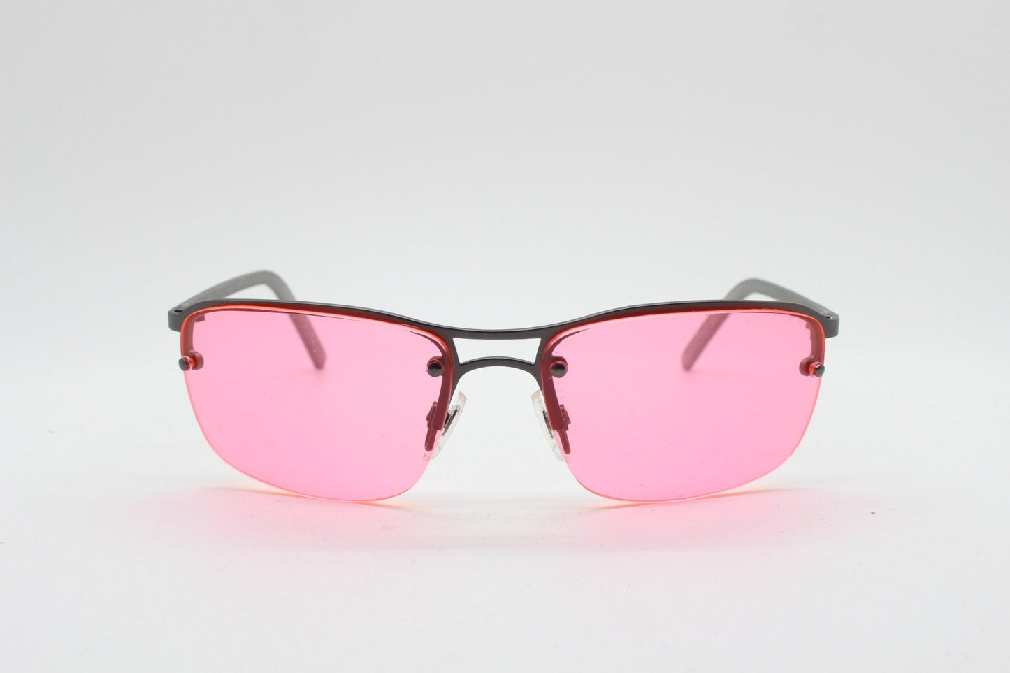 Y2K vintage half frame visor sunglasses. Semi rimless 2000's vivd pink lens on a gunmetal brow with frosted arms. Unused 00's NOS