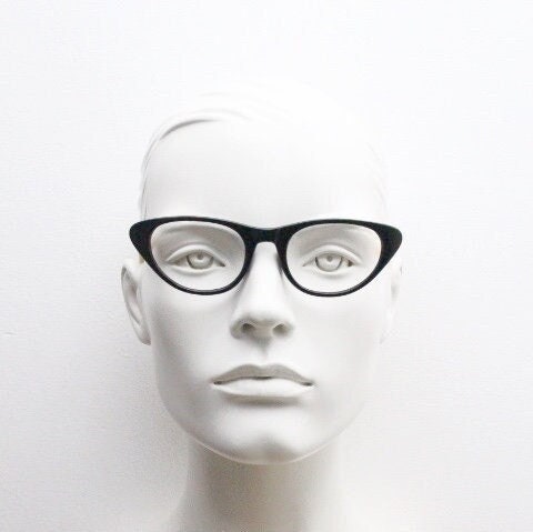 Isaac Mizrahi vintage cat eye glasses. Womens black gloss cateye optical frames with beige arms. Prescription RX eyeglasses. NOS spectacles