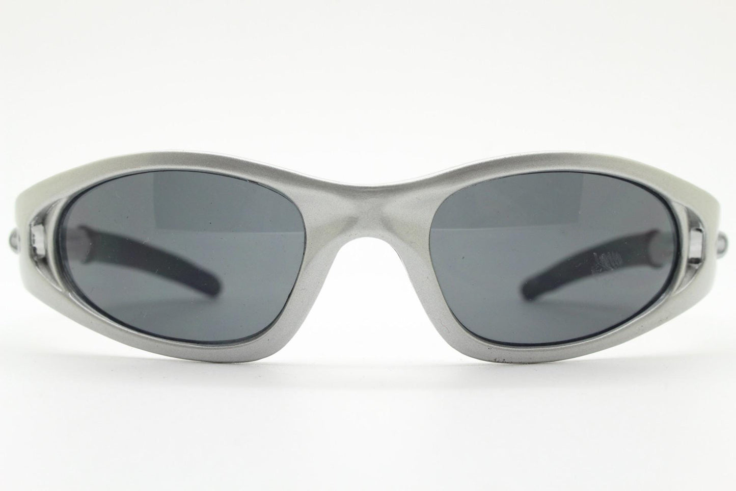 Y2K vintage visor sunglasses. Metallic silver superhero style mini mask sport shield with black lenses. Small wrap around. 90s. NOS cosplay