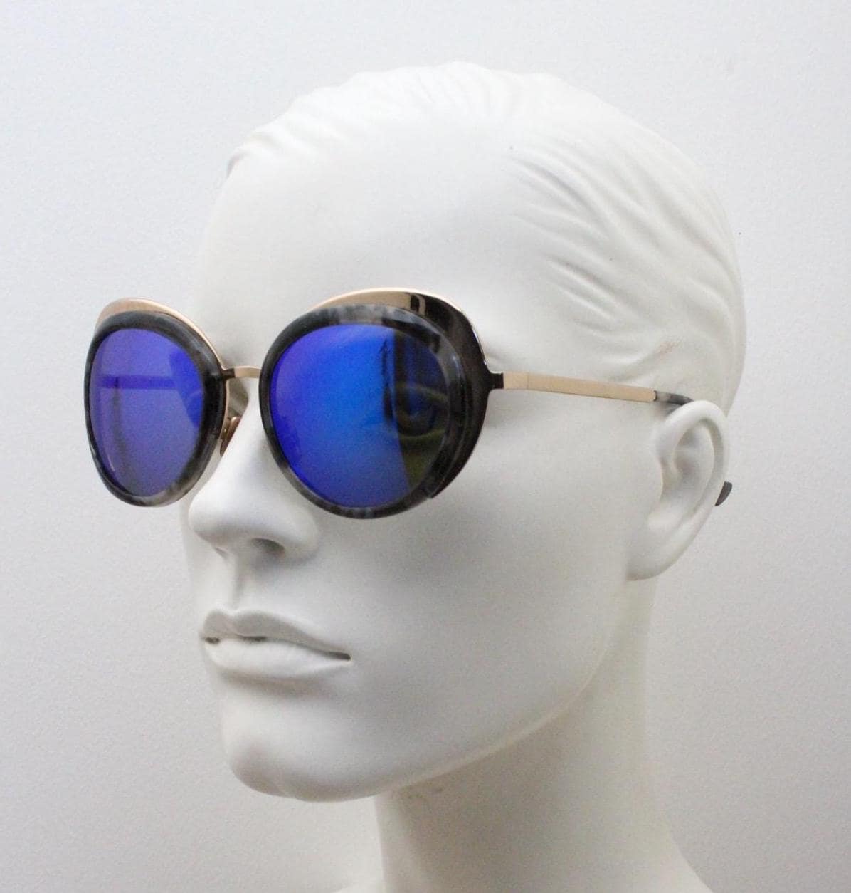 Cutler and Gross London big round cateye sunglasses model 1136. Womens tortoise acetate cat eye, gold frame, blue mirror lens. Y2K. Vintage