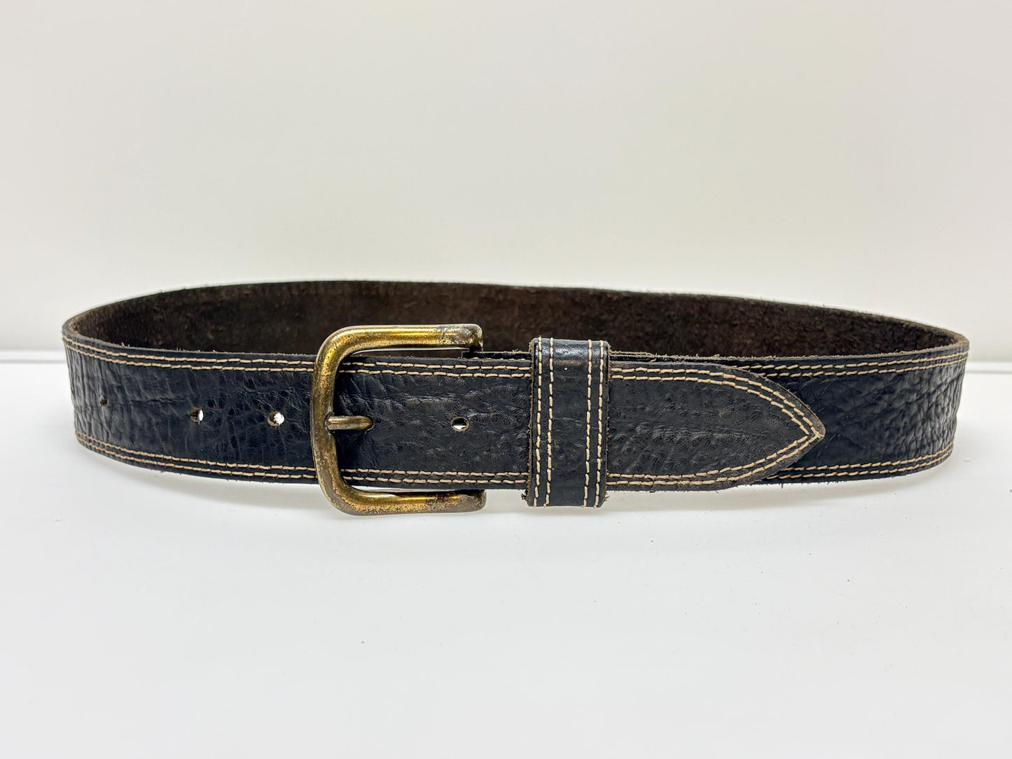 80s vintage black thick genuine leather belt with brass buckle. Superior quality full grain texture cowhide. For jeans and trousers